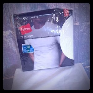 💣BrAnD NeW💣 5pk tagless white tshirts